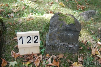 Fotografie hrobu 122