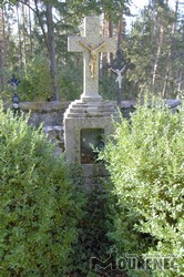 Photos of the grave 132