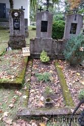 Photos of the grave 14