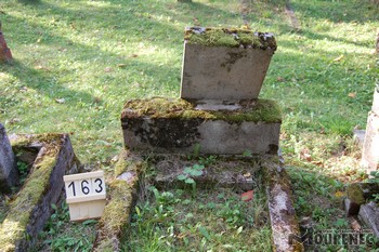 Photos of the grave 163