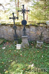 Photos of the grave 180