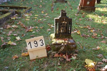 Fotografie hrobu 193