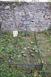 Photos of the grave 68